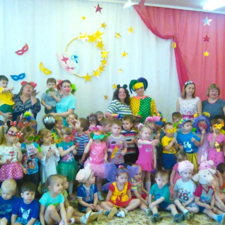 📋🧐 День смеха